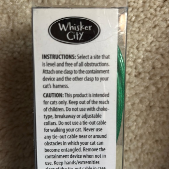 Whisker City Cat Tie-Out and Dog Leash Set - Picture 4 of 9